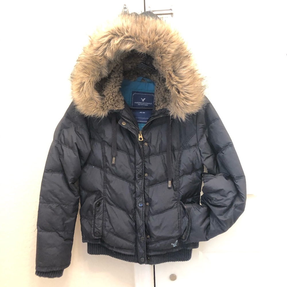 Women’s AE puffer coat 💜